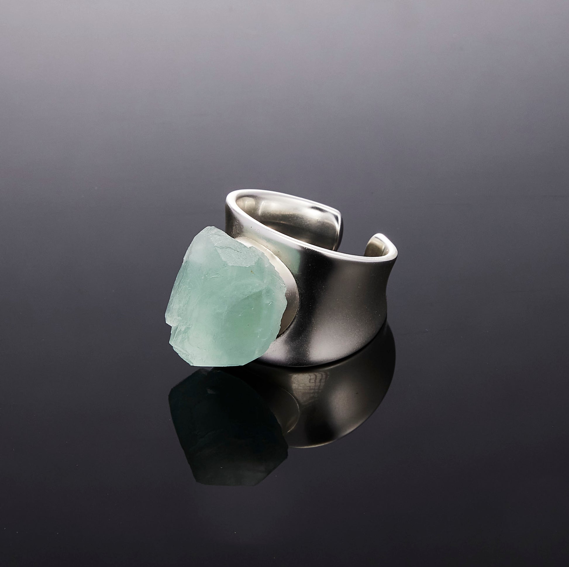 Silver Monolith ring with raw Fluorite crystal detail view by QiBai London