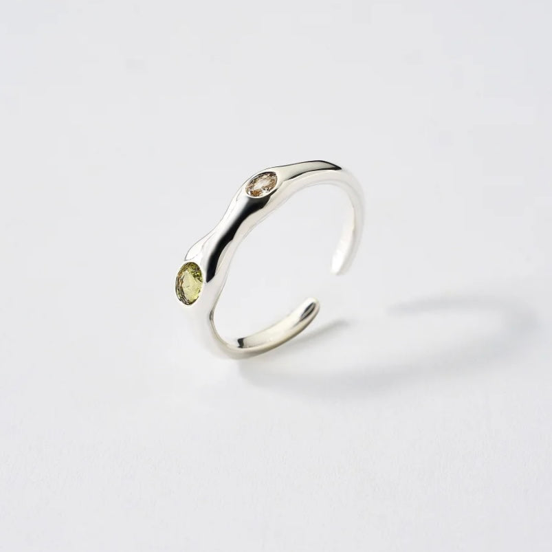 Silver Glow ring detail view by QiBai London