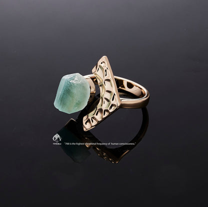 Gold Tectonic Bloom ring with raw Fluorite crystal detail view by QiBai London